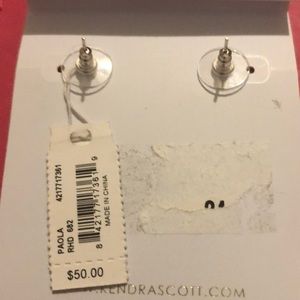 Kendra Scott Jewelry - Kendra Scott Paola Earrings NWT Kendra Scott Jewelry - Kendra Scott Paola Earrings NWT
